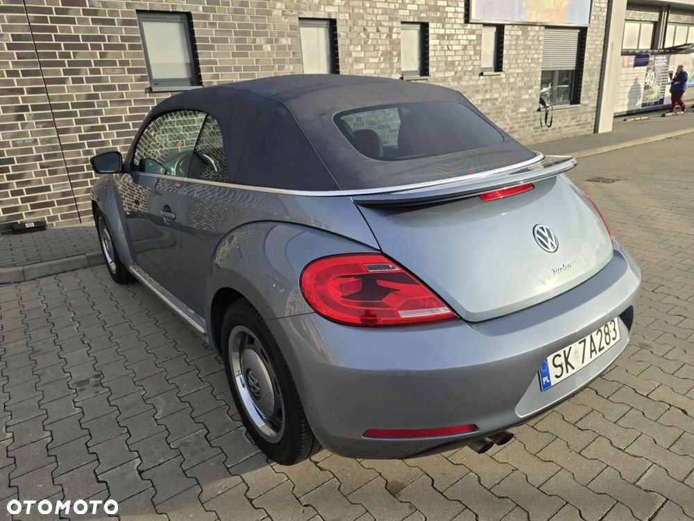 Volkswagen New Beetle - 16
