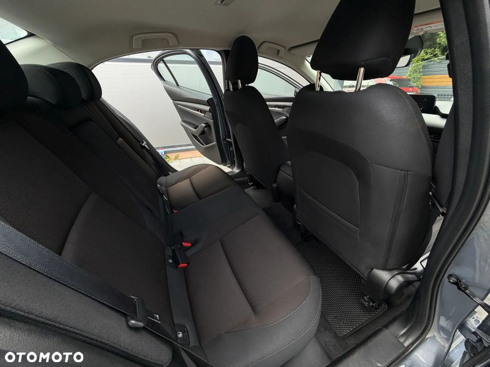 Mazda 3 SKYACTIV-G 2.0 M-Hybrid - 17
