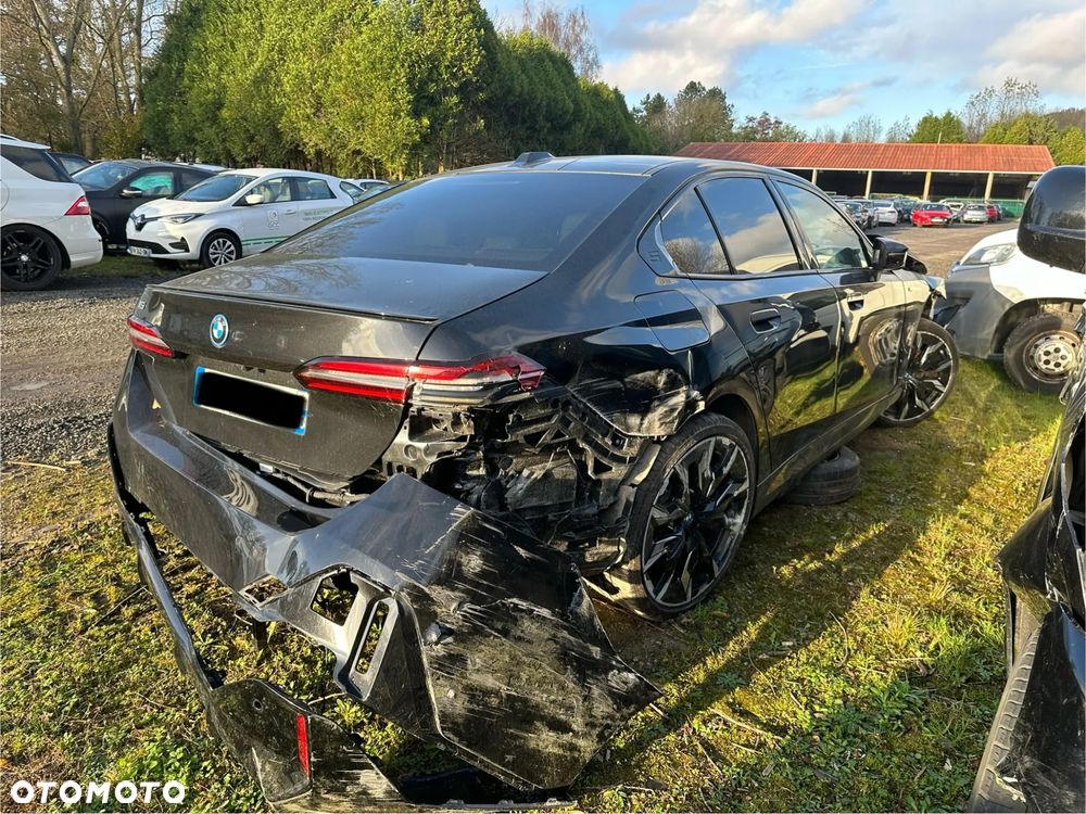 BMW i5 M60 - 4