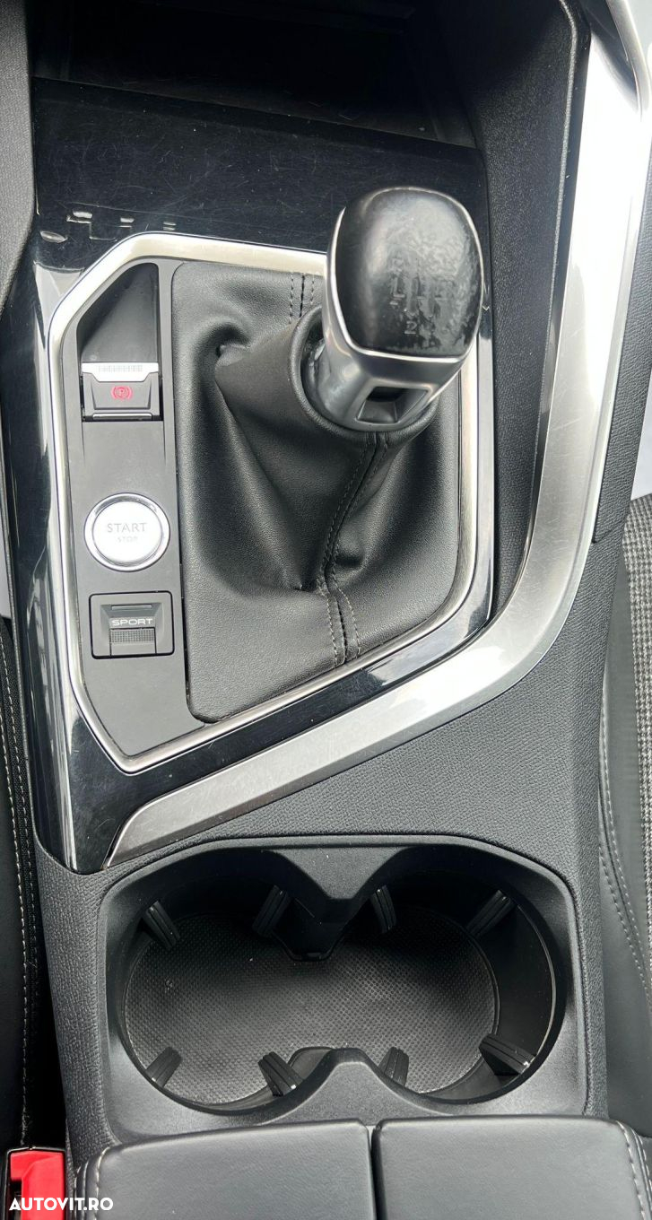 Peugeot 3008 - 15