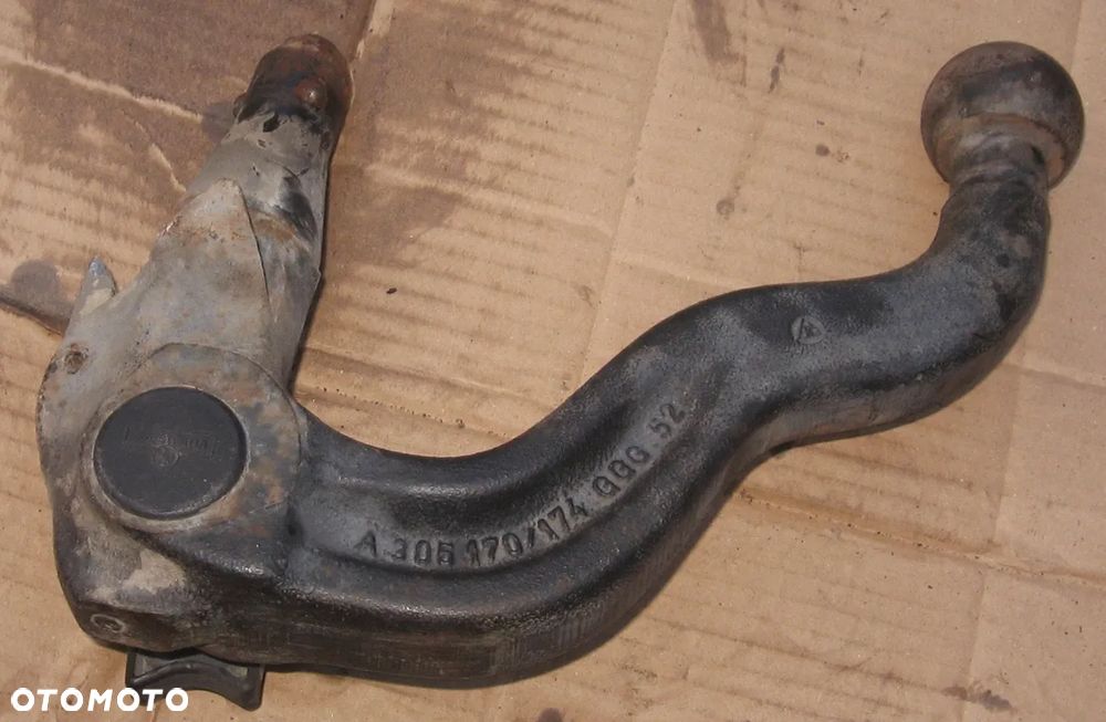 kula zaczep hak AUDI A6 C5 A305170/174