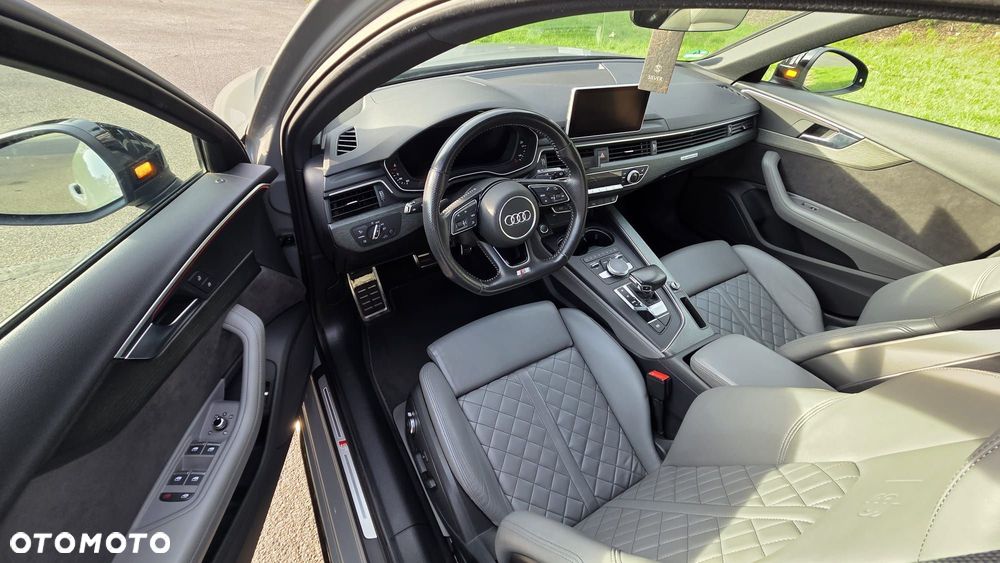 Audi A4 Avant 40 TDI S tronic quattro design - 6