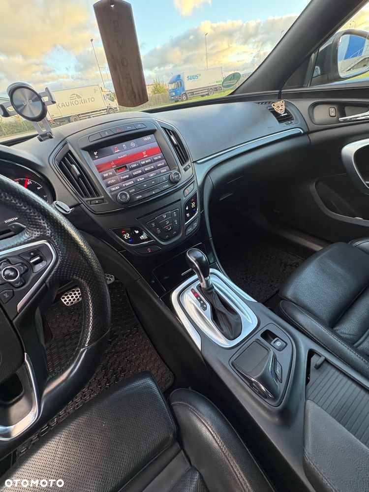 Opel Insignia - 16
