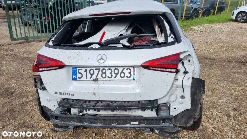 Mercedes-Benz Klasa A 200 d 4Matic 8G-DCT Advanced AMG Line - 2