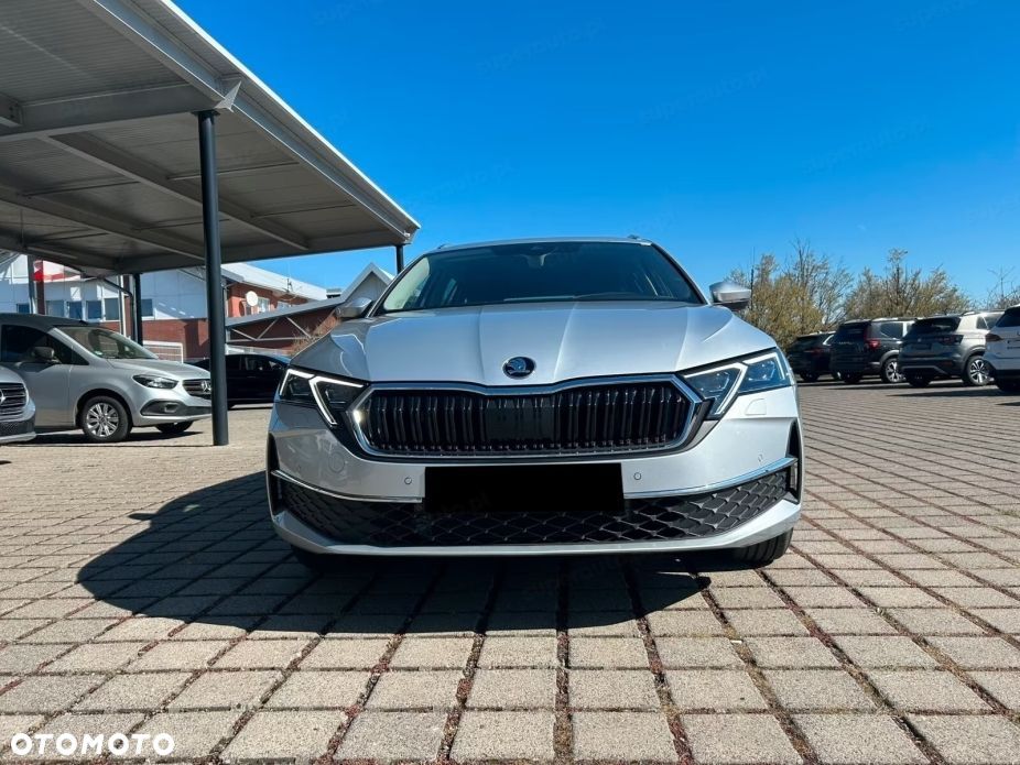 Skoda Octavia 2.0 TDI Edition 130 Selection DSG - 2