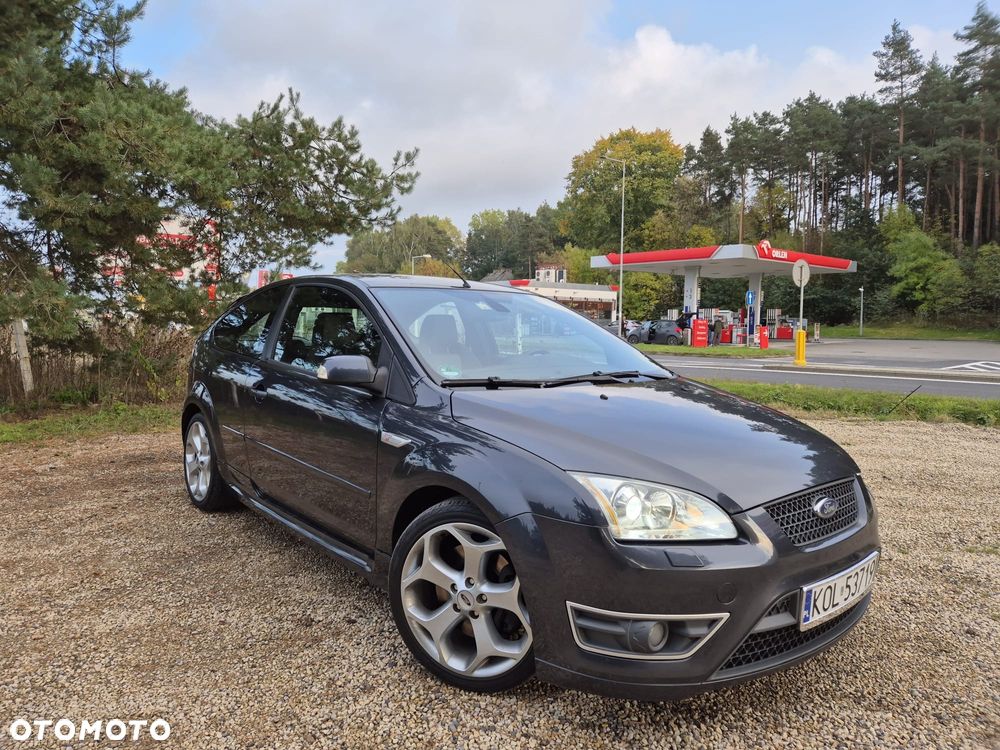 Ford Focus 2.5 ST - 13
