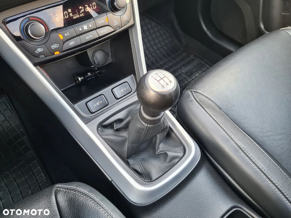 Suzuki SX4 1.6 Premium - 21