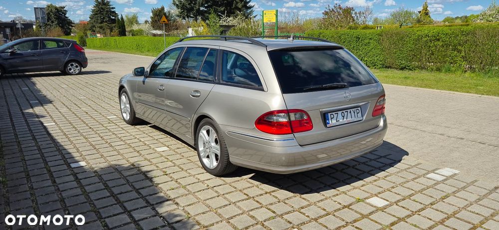 Mercedes-Benz Klasa E - 24