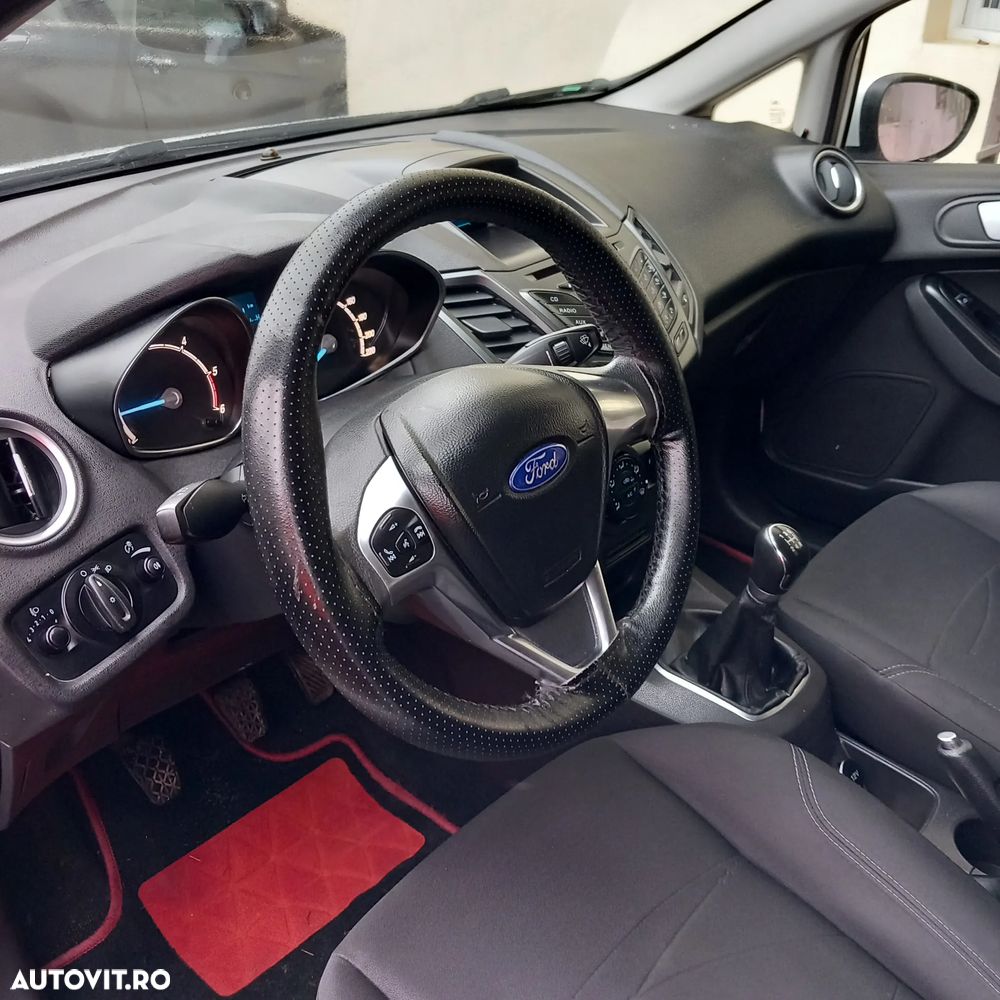 Ford Fiesta 1.5 TDCi DPF Trend - 6