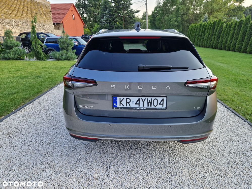 Skoda Superb 2.0 TDI SCR 4x4 L&K DSG - 19