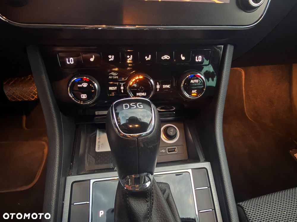 Skoda Superb 2.0 TDI DSG Style - 21