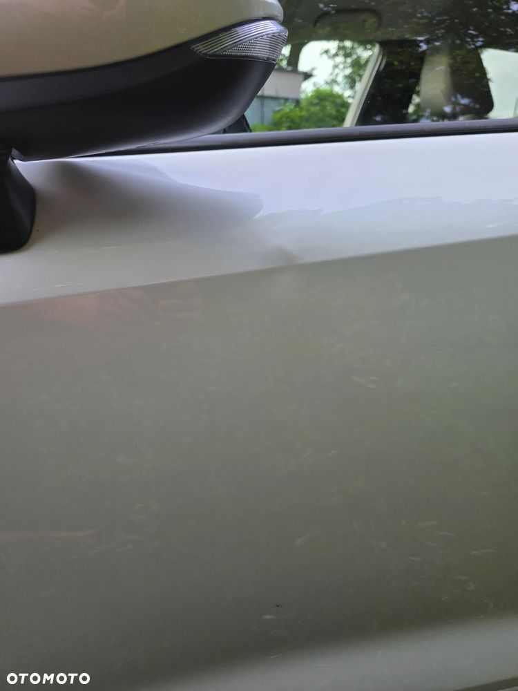 Toyota Corolla 1.8 Hybrid Comfort - 23