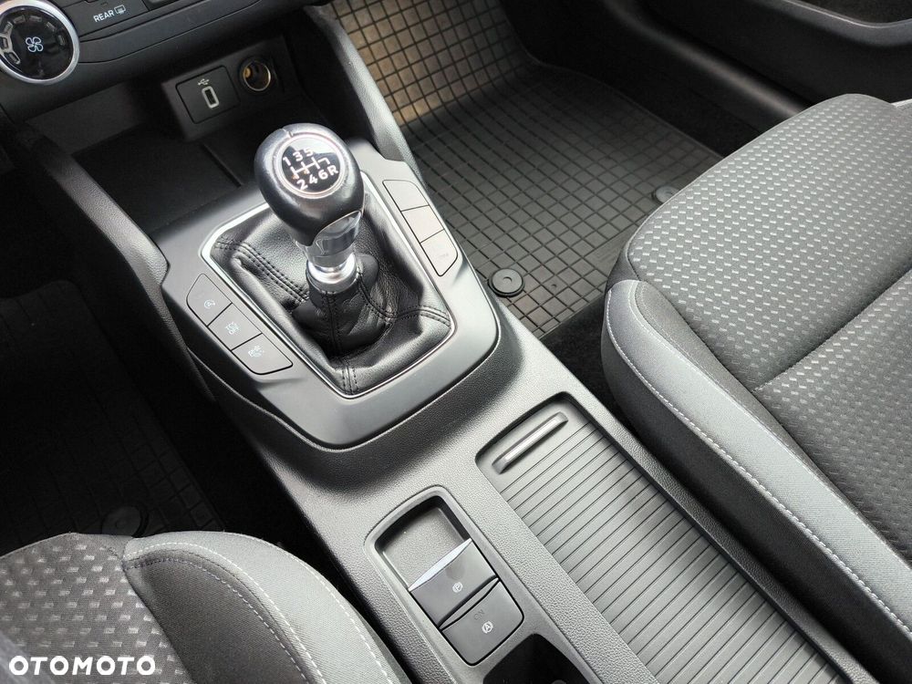 Ford Focus 1.0 EcoBoost Trend - 16