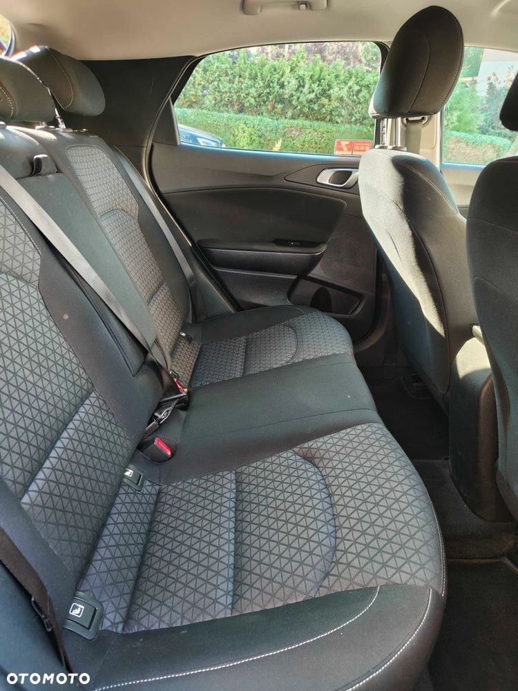 Kia XCeed 1.4 T-GDI M DCT - 12