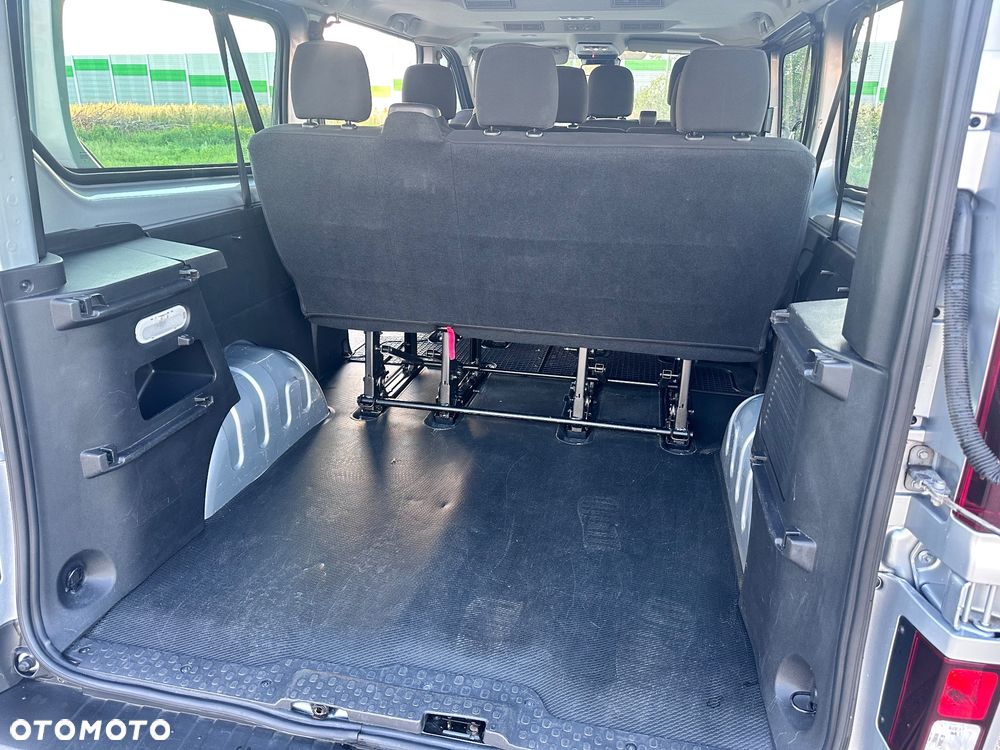 Renault Trafic - 18