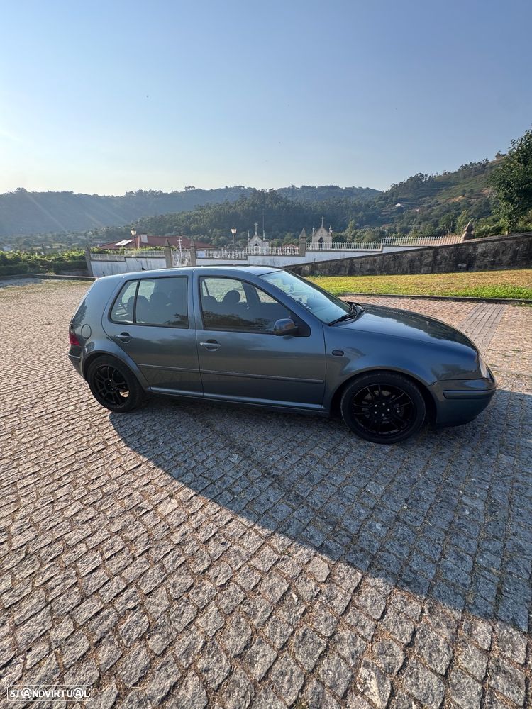 VW Golf 1.9 TDi Highline - 4