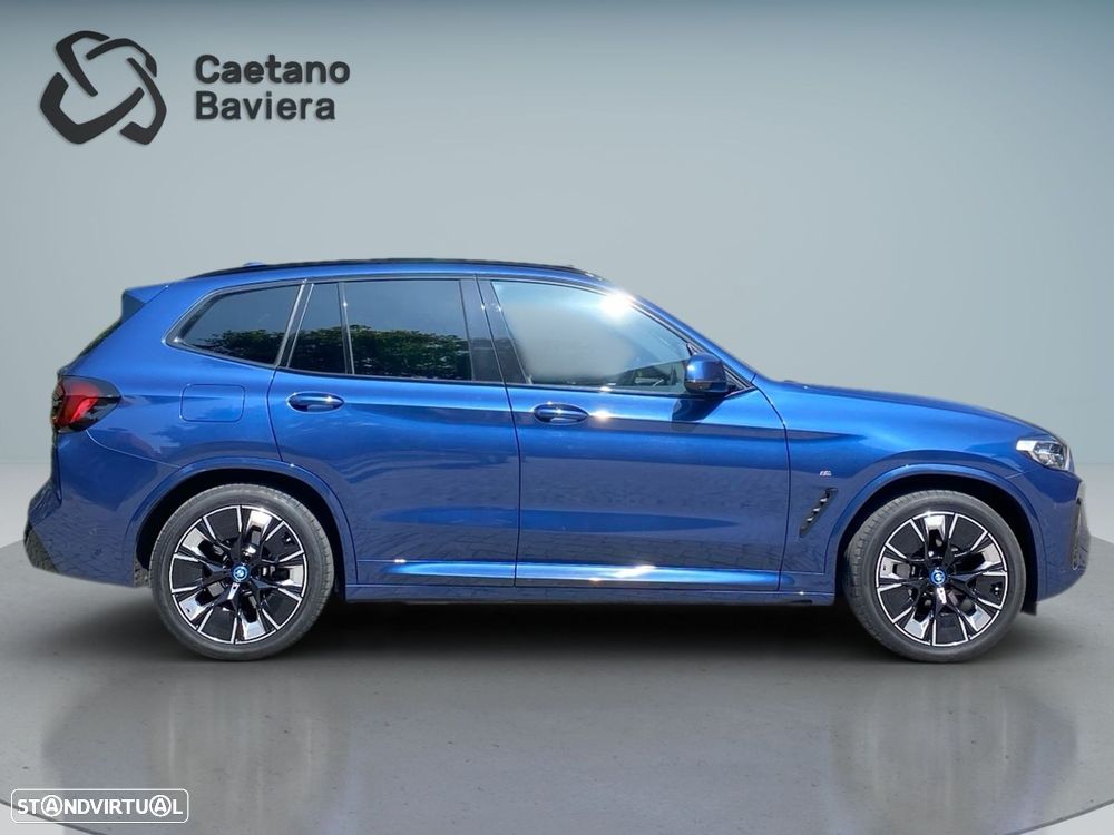 BMW iX3 M Sport Impressive - 27