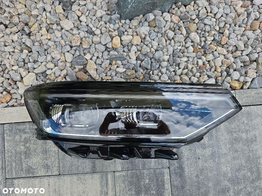 VW PASSAT B8 3G1 LIFT R Lampa prawa Full Led Matrix IQ 3G1941082Q Czarna - 7
