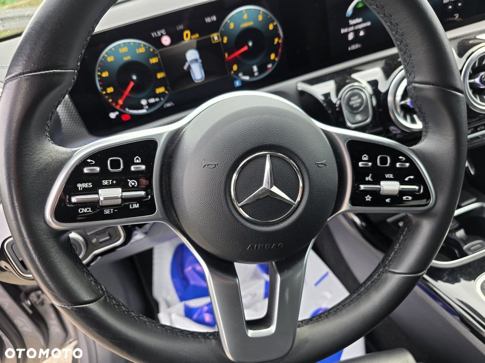 Mercedes-Benz CLA 180 Edition 2022 - 19