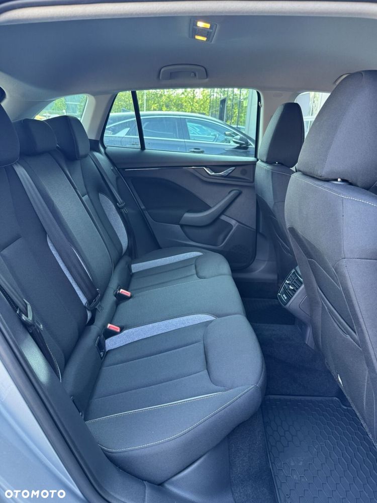 Skoda Scala 1.0 TSI Drive DSG - 31