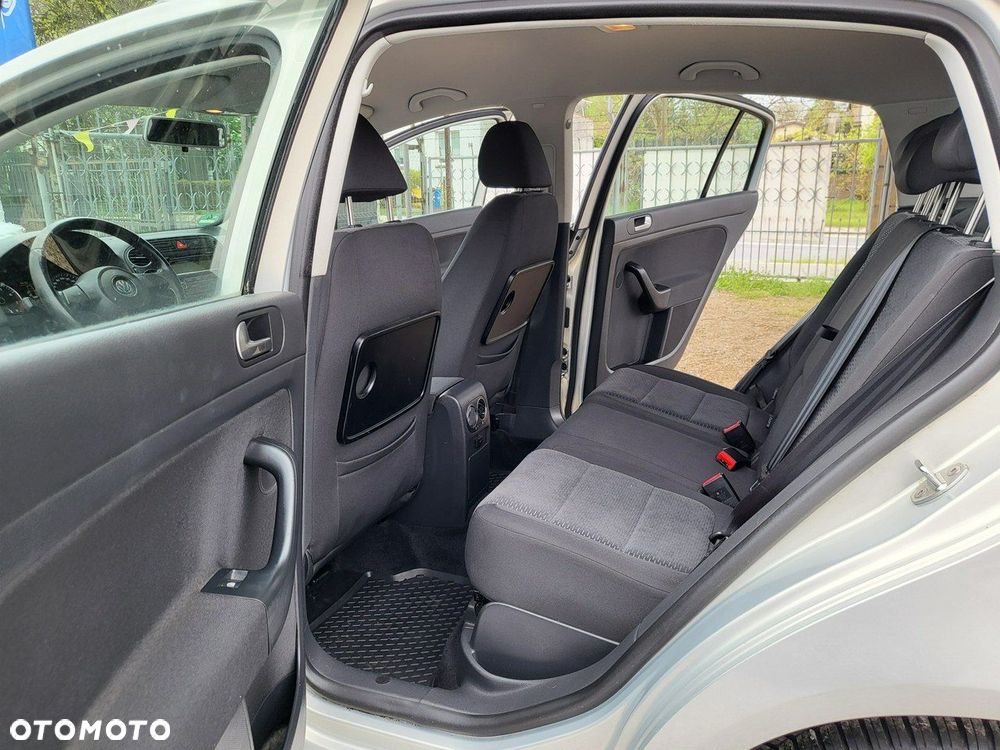 Volkswagen Golf Plus - 15