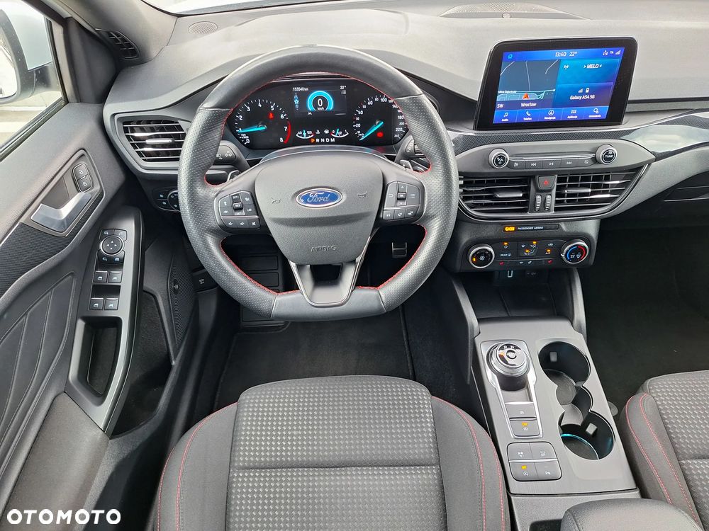 Ford Focus 1.5 EcoBoost ST-Line - 27