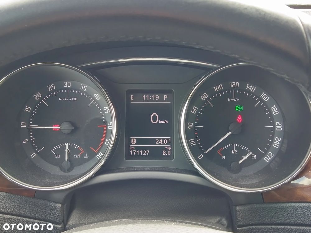 Skoda Superb 2.0 TDI DSG Elegance - 5