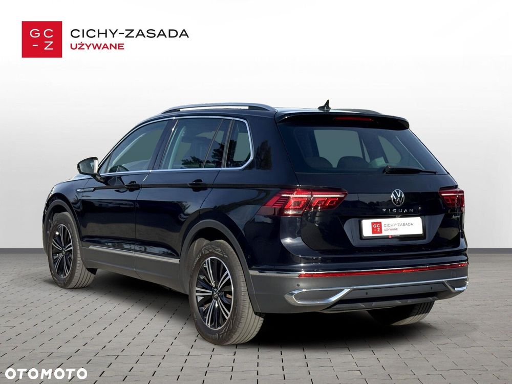 Volkswagen Tiguan 2.0 TSI 4Mot Elegance DSG - 4