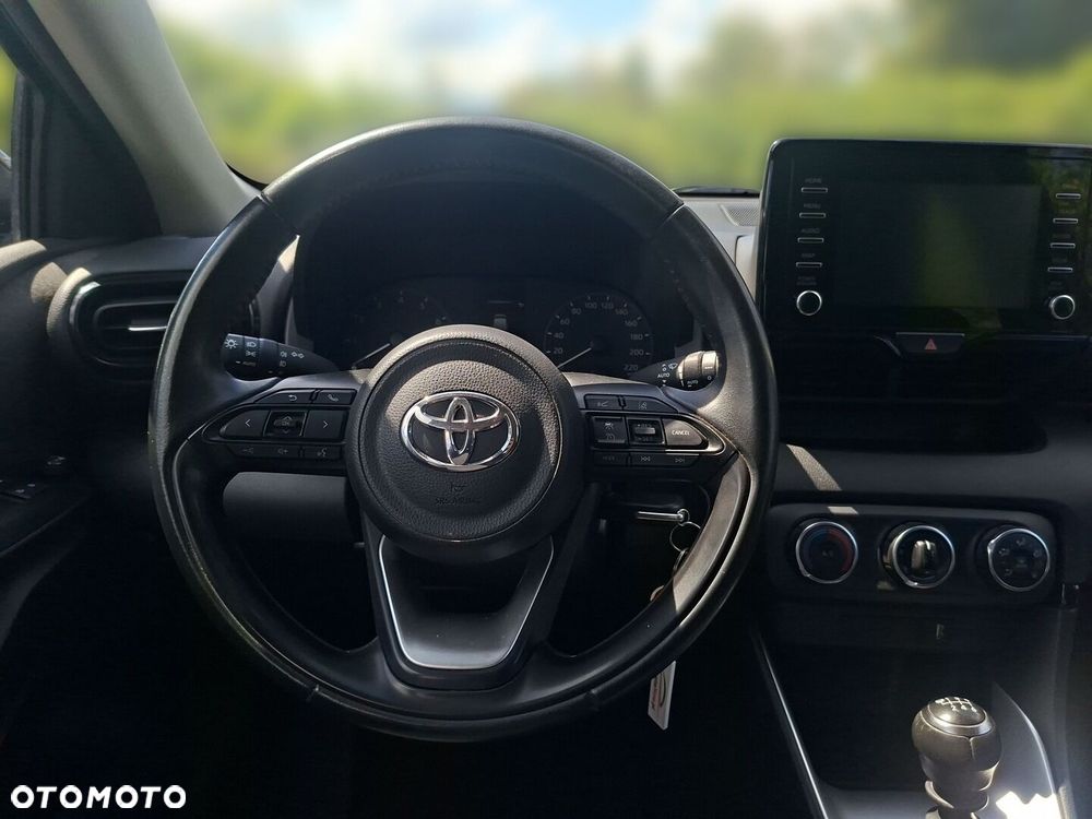 Toyota Yaris - 16