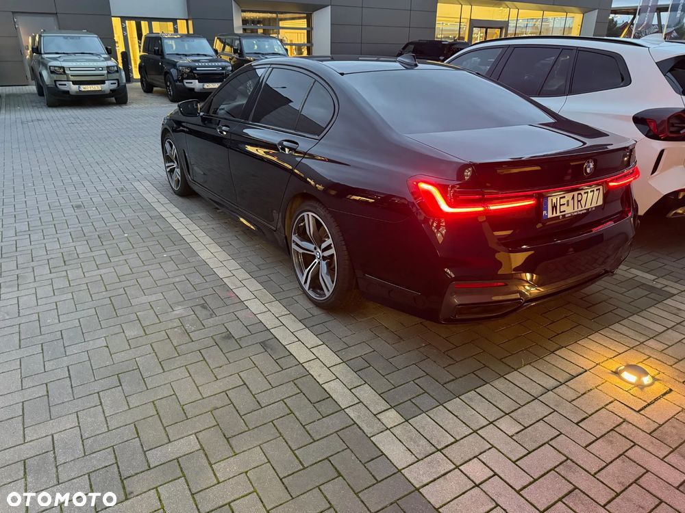 BMW Seria 7 750i xDrive - 4