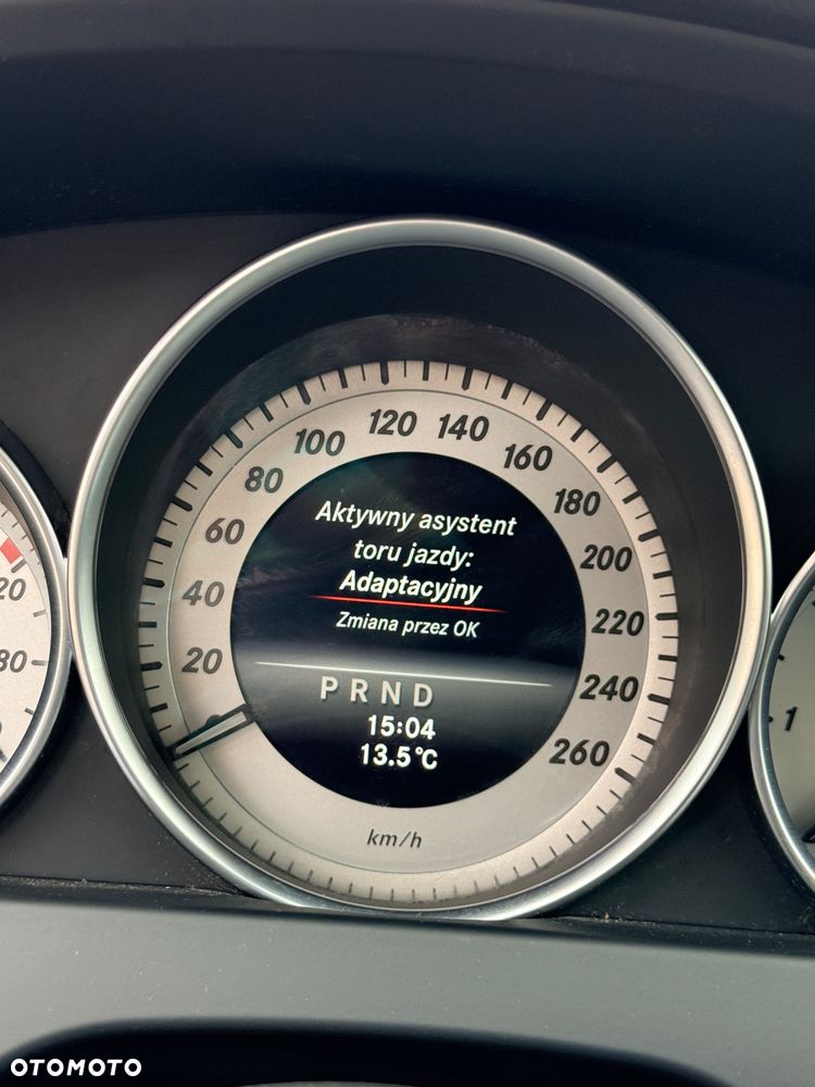 Mercedes-Benz Klasa C 350 CDI BlueEff Avantgarde - 27