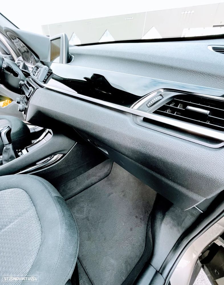 BMW X1 16 d sDrive - 12