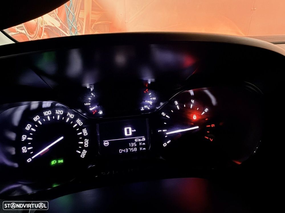 Citroën C3 Aircross 1.2 PureTech Feel Pack - 21