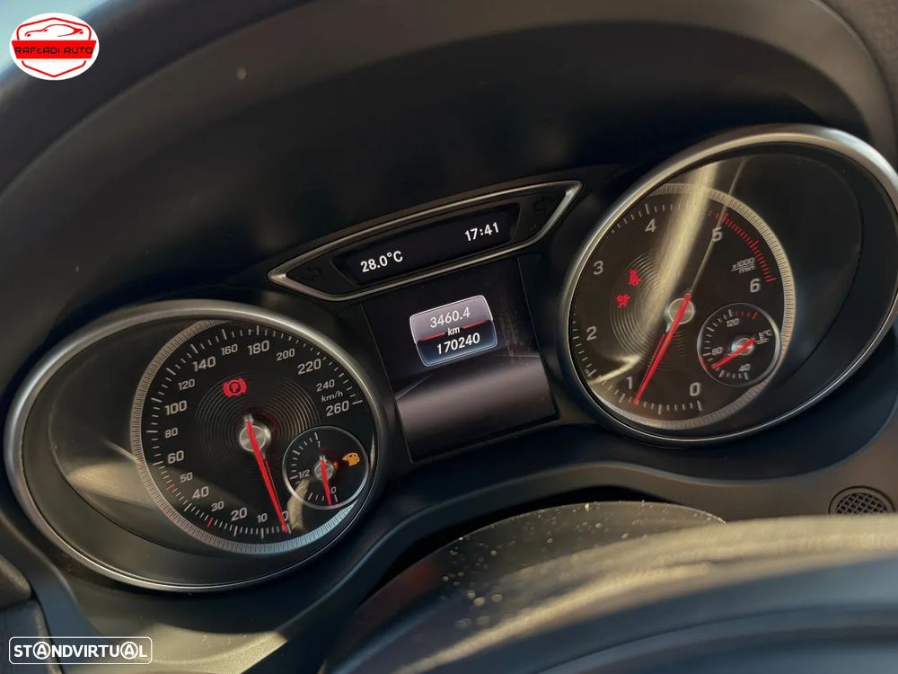 Mercedes-Benz CLA 180 d - 21