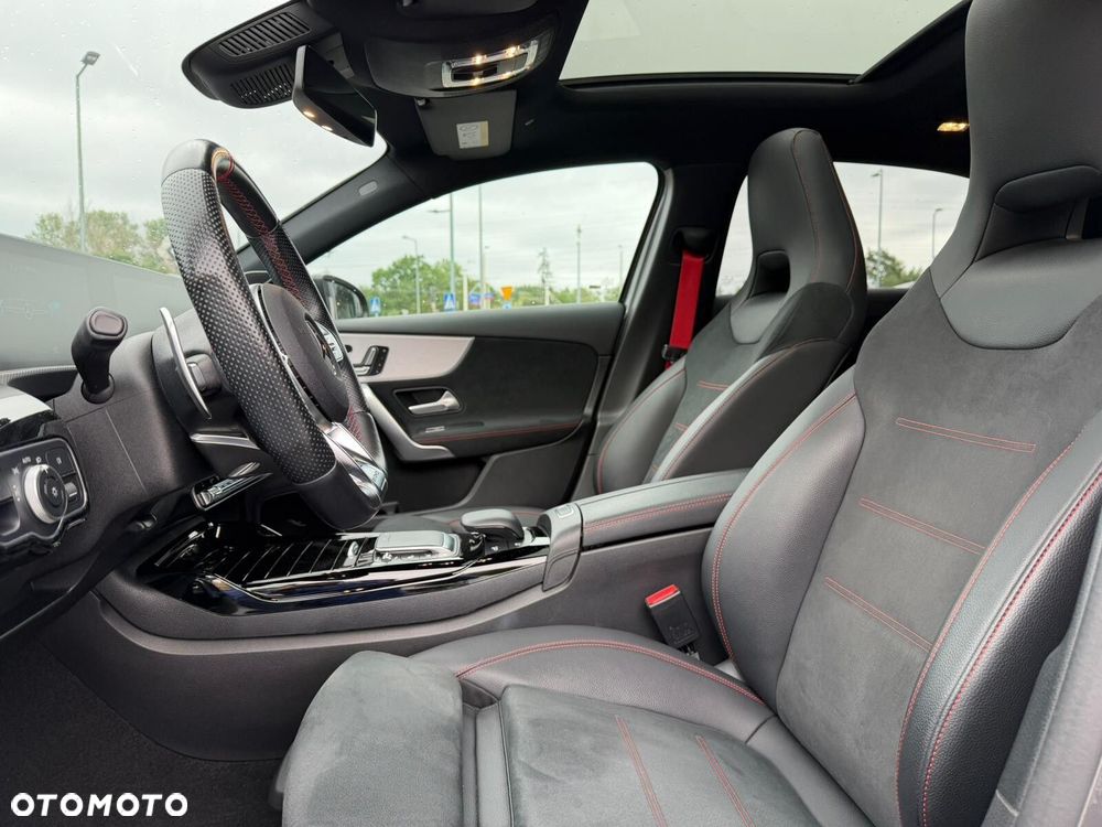 Mercedes-Benz Klasa A 35 AMG 4-Matic 7G-DCT - 14