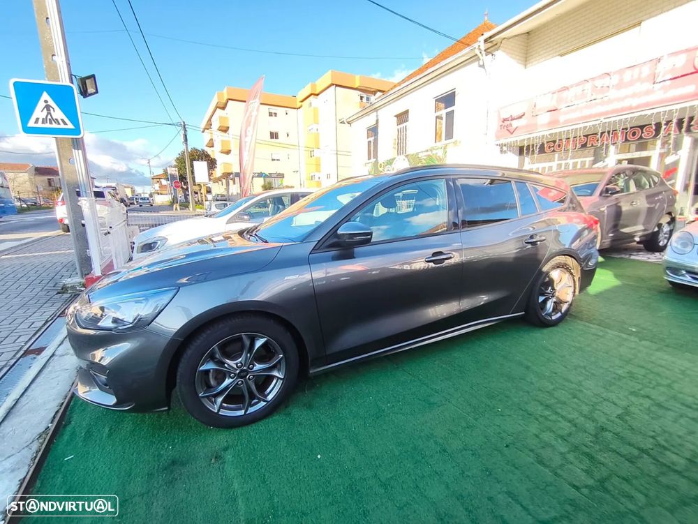 Ford Focus SW 1.0 EcoBoost MHEV ST-Line Design SIP - 4