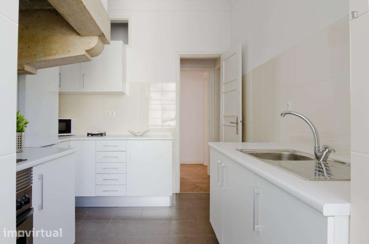 Quarto - localizado em Picoas Lisbon - Grande imagem: 4/21