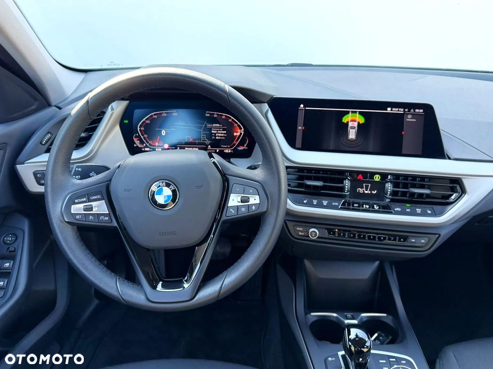 BMW Seria 1 118i - 10
