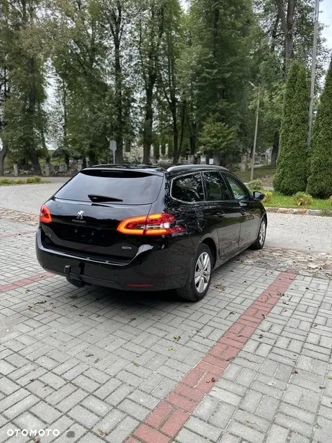 Peugeot 308 1.6 BlueHDi Allure S&S - 10