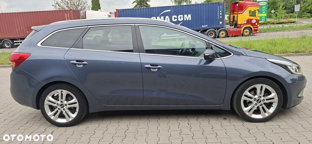 Kia Ceed 1.6 GDI L DCT - 30