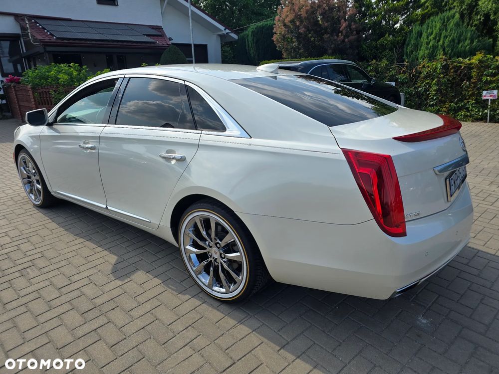 Cadillac XTS - 5