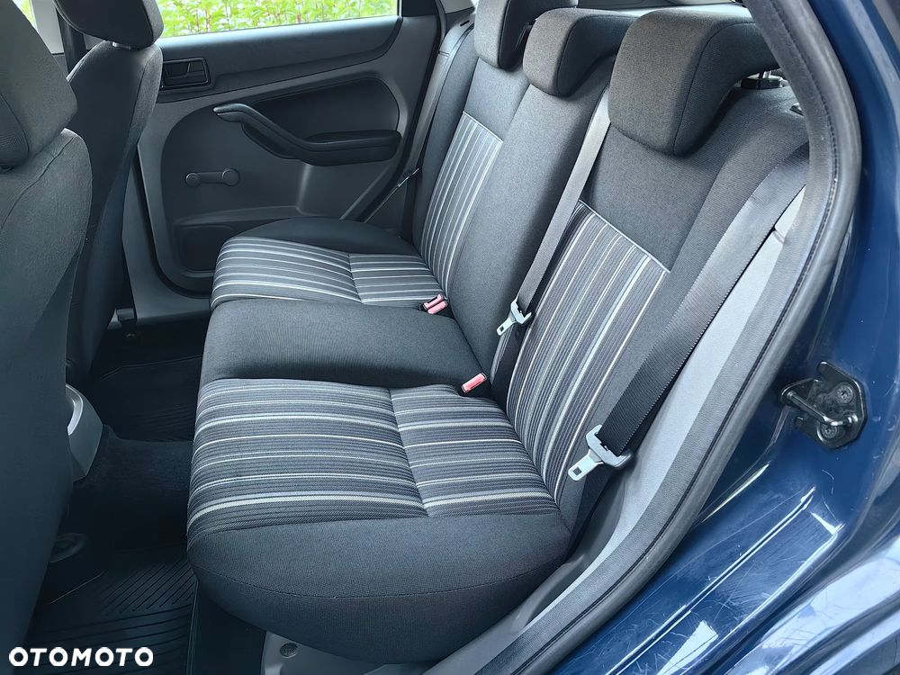 Ford Focus 1.6 TDCi Amber X - 16