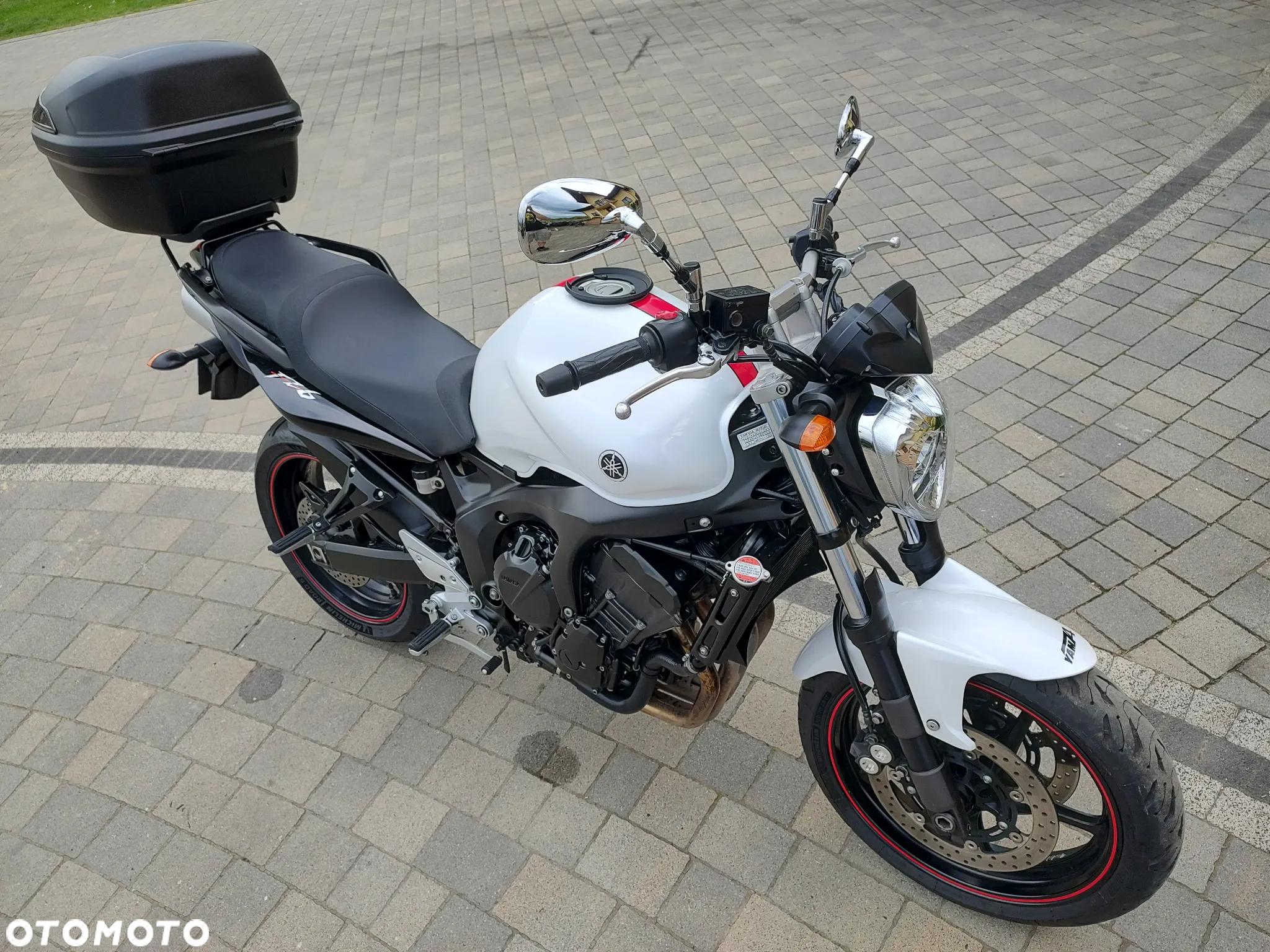 Yamaha FZ6 - 4