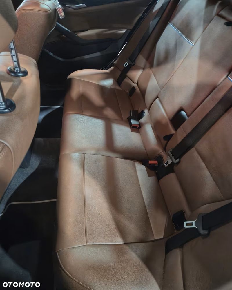 BMW X1 sDrive18d - 3