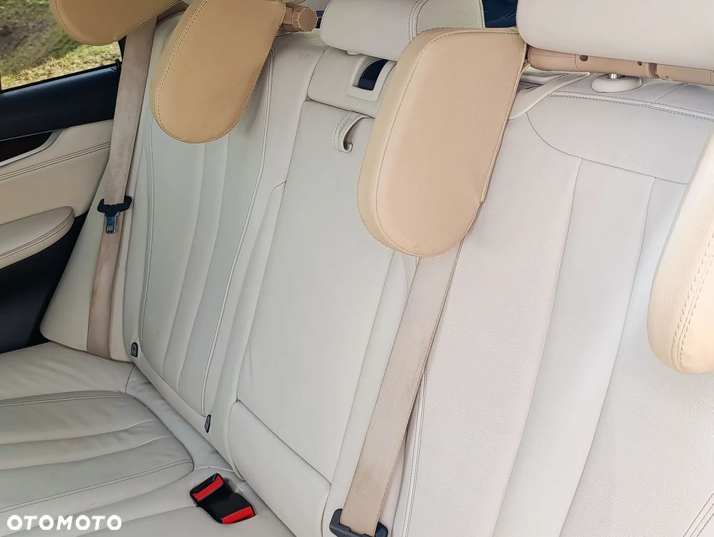 BMW X5 xDrive35i Edition Exclusive - 17