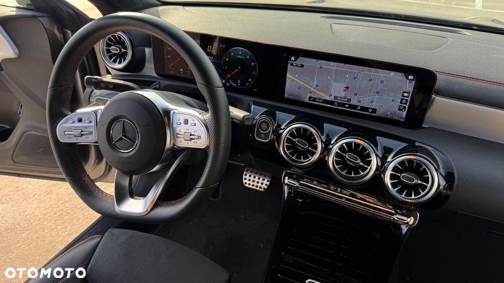 Mercedes-Benz CLA 200 AMG Line 7G-DCT - 5