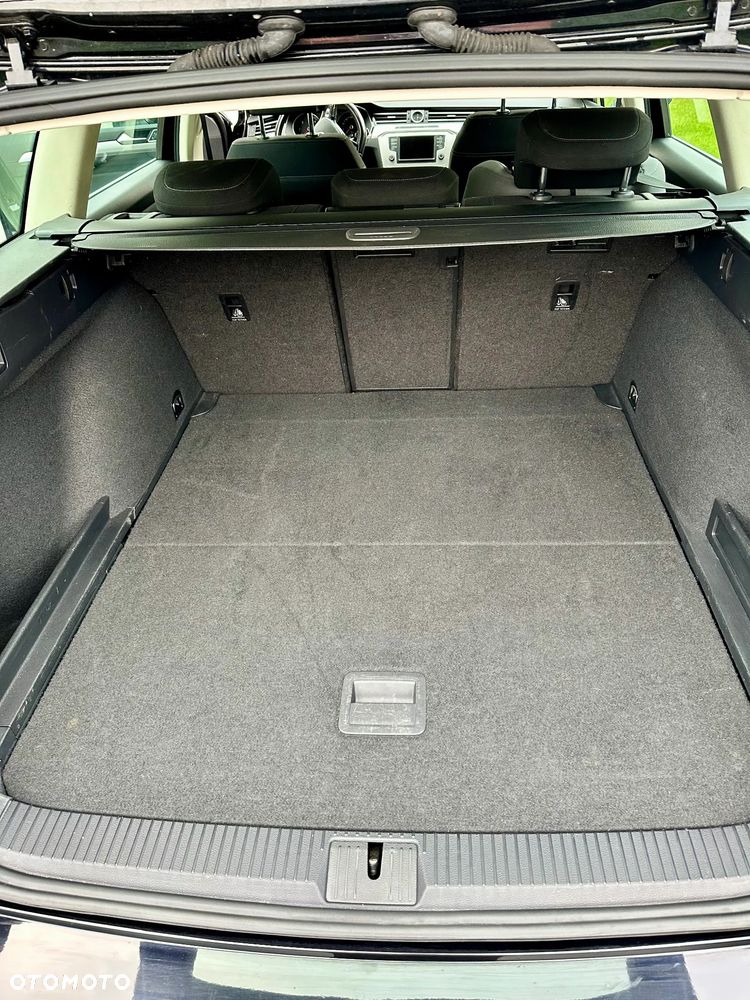 Volkswagen Passat 2.0 TDI BMT Comfortline DSG - 16
