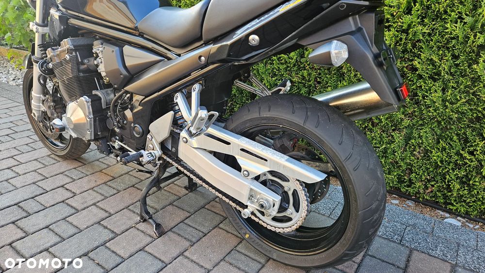 Suzuki Bandit - 24