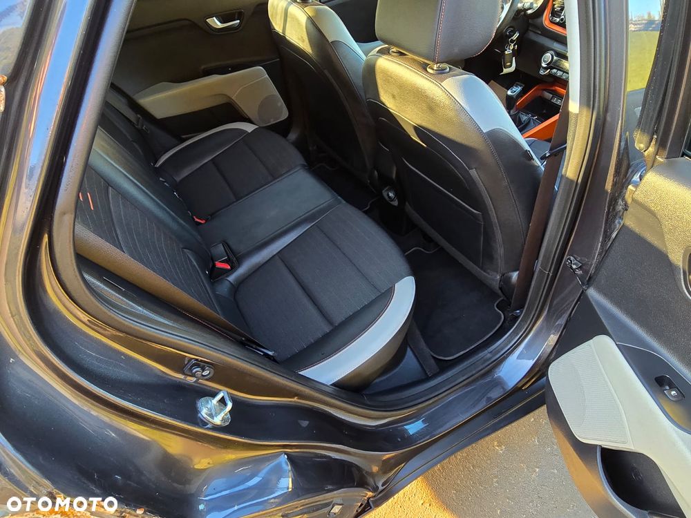 Kia Stonic - 12