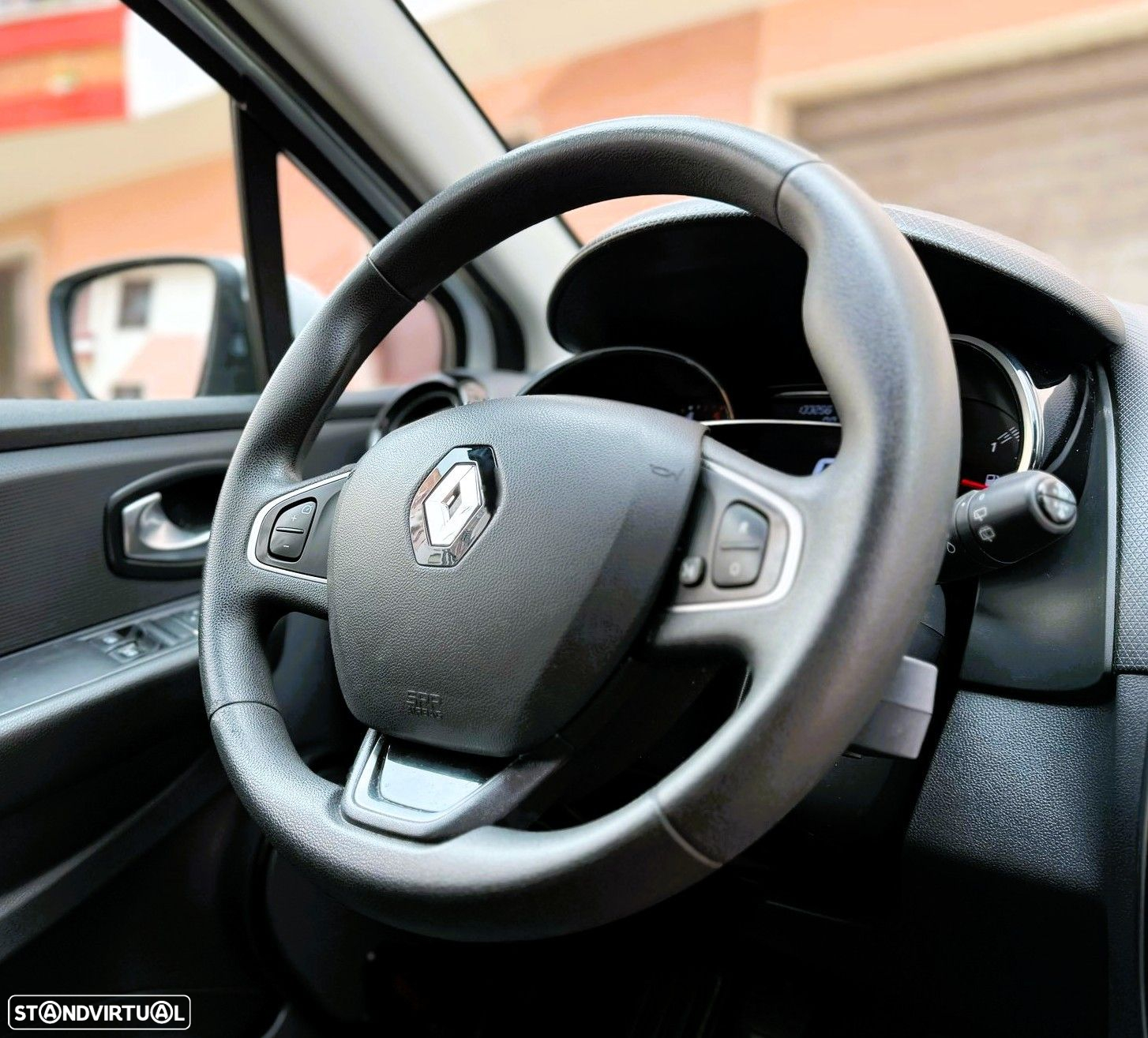 Renault Clio 1.5 dCi Zen - 10